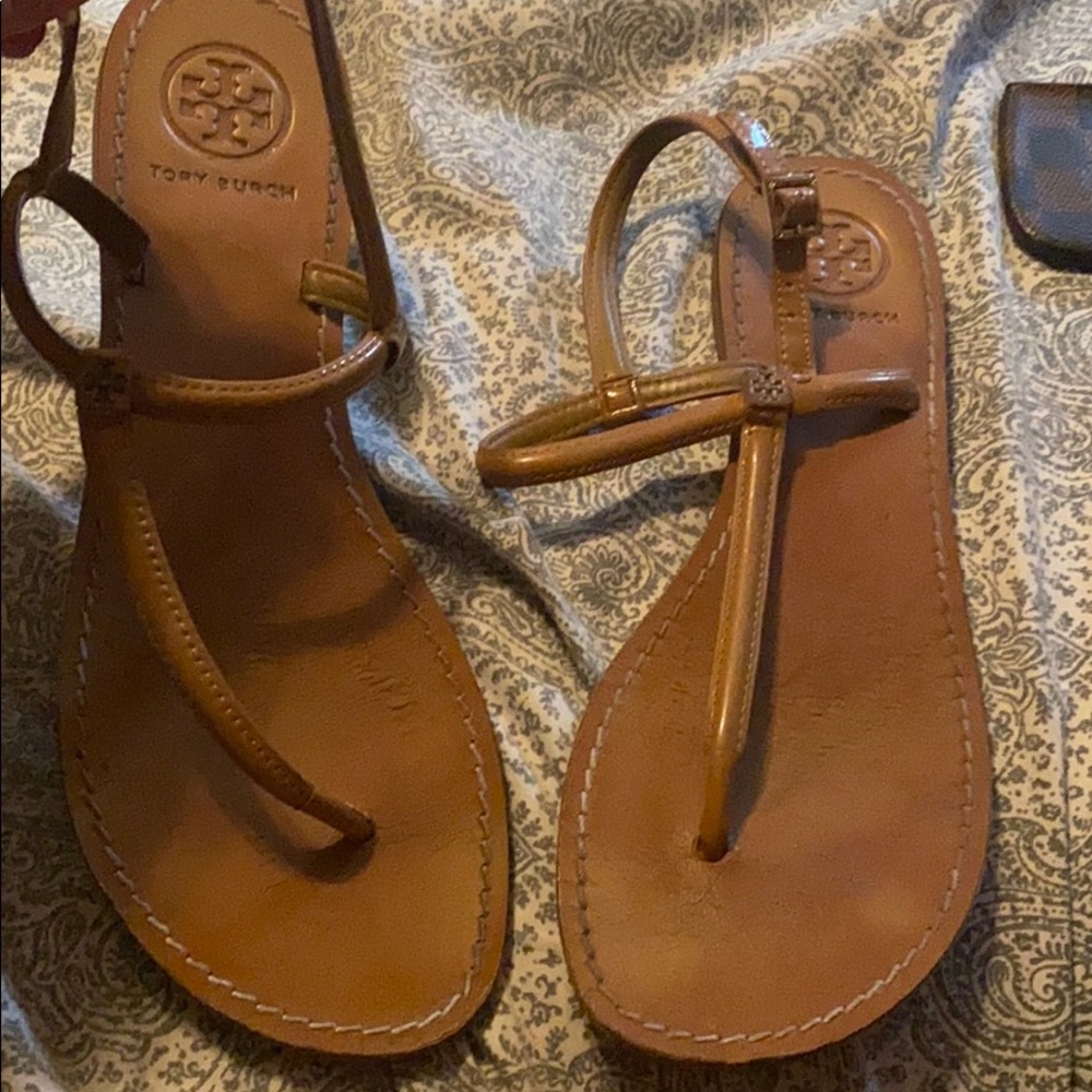 SIZE 81/2 TORY BURCH *AUTHENTIC*